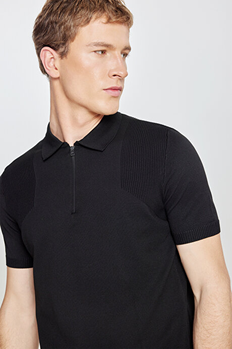 Standart Fit Normal Kesim Polo Yaka Jakarlı Triko Siyah Tişört resmi