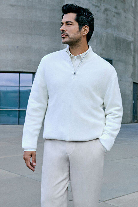 Standart Fit Normal Kesim Polo Yaka Jakarlı Esnek Uzun Kollu Ekru Uzun Kollu Tişört resmi