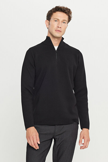 Pamuklu Slim Fit Dar Kesim Bato Yaka Dokulu Triko Siyah Kazak resmi