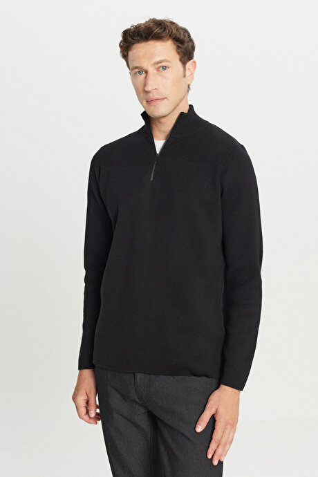 Pamuklu Slim Fit Dar Kesim Bato Yaka Dokulu Triko Siyah Kazak resmi