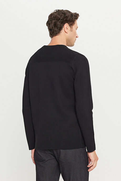 Pamuklu Standart Fit Normal Kesim Bisiklet Yaka Desenli Triko Siyah Kazak resmi