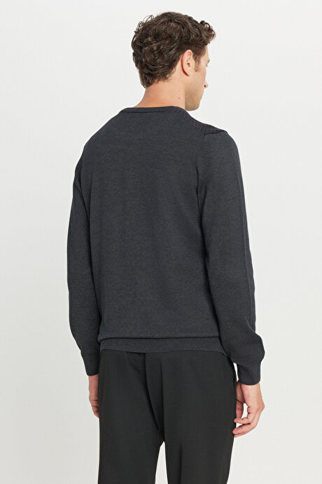 Pamuklu Standart Fit Normal Kesim Bisiklet Yaka Desenli Triko Antrasit-Melanj Kazak resmi