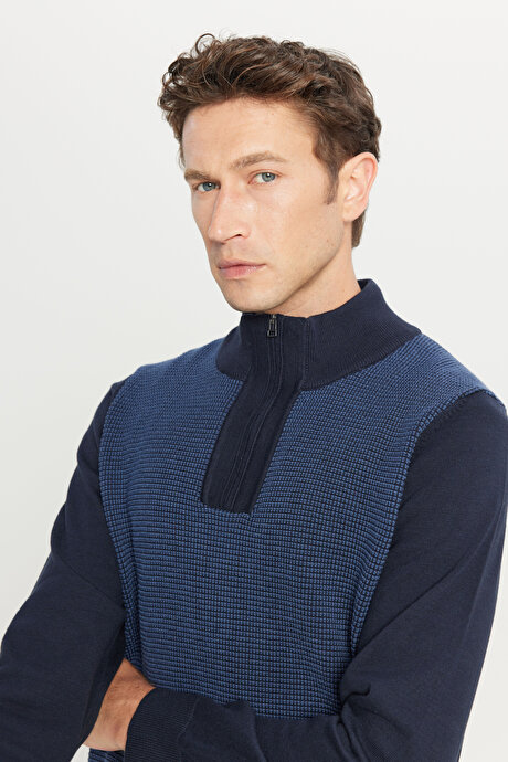 Pamuklu Standart Fit Normal Kesim Bato Yaka Jakarlı Triko Lacivert Kazak resmi