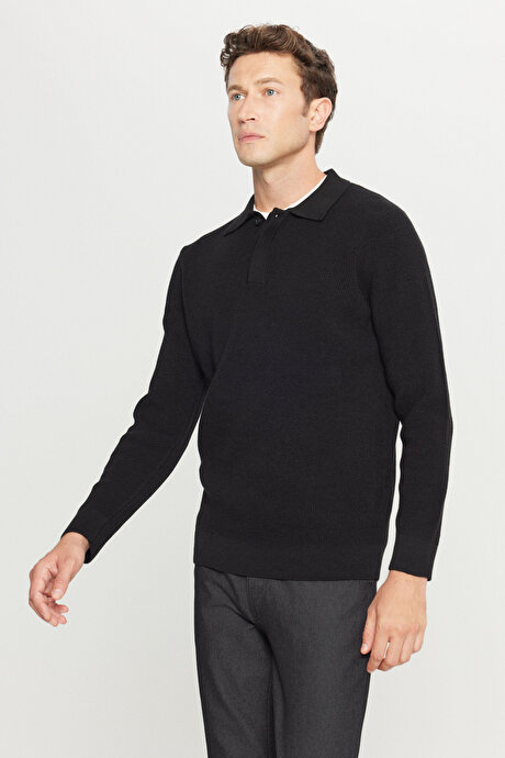 Pamuklu Standart Fit Normal Kesim Jakarlı Polo Yaka Triko Siyah Triko resmi