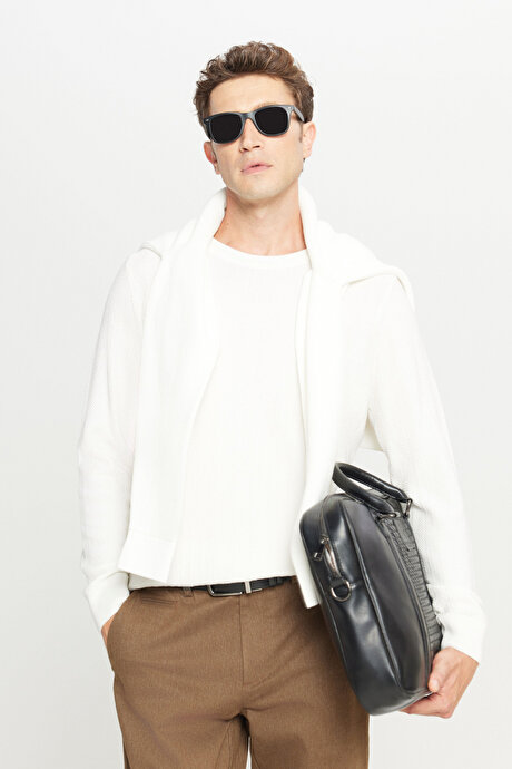 Pamuklu Standart Fit Normal Kesim Bisiklet Yaka Jakarlı Triko Ekru Kazak resmi