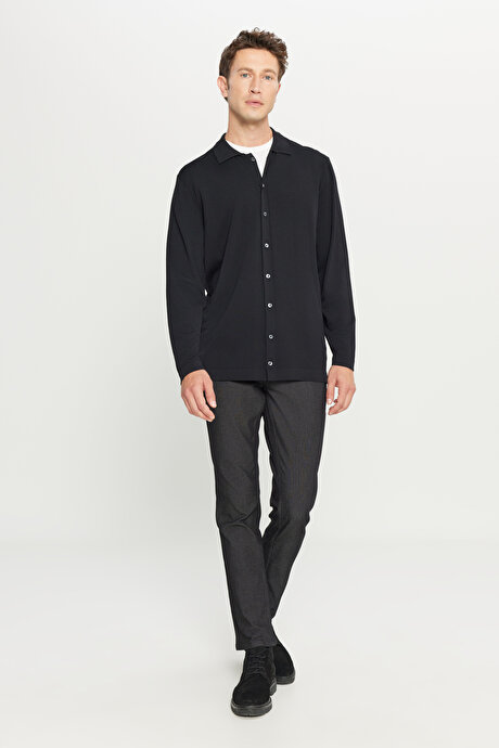 Standart Fit Normal Kesim Gömlek Yaka Triko Siyah Tişört resmi