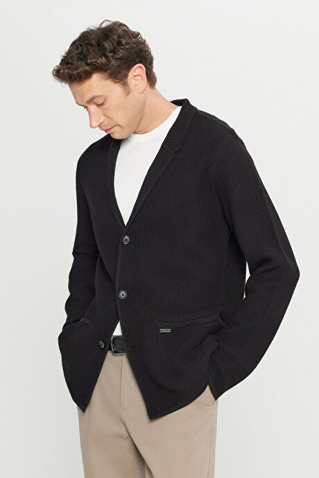 Pamuklu Standart Fit Normal Kesim Mono Yaka Torba Cepli Jakarlı Triko Siyah Triko Ceket resmi