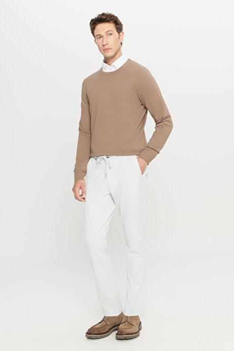 Pamuklu Standart Fit Normal Kesim Bisiklet Yaka Jakarlı Triko Kahverengi Kazak resmi