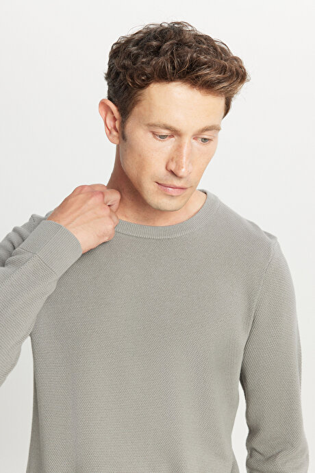 Pamuklu Standart Fit Normal Kesim Bisiklet Yaka Jakarlı Triko Su Yeşili Kazak resmi