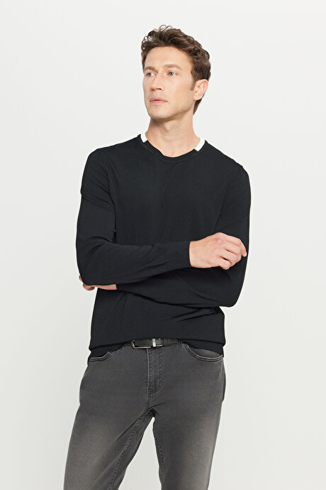 Yumuşak Dokulu Standart Fit Normal Kesim Bisiklet Yaka Triko Siyah Kazak resmi