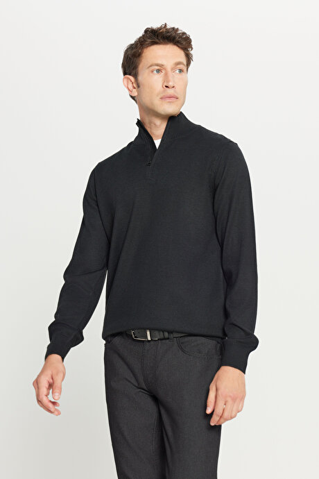 Yünlü Standart Fit Normal Kesim Bato Yaka Triko Siyah Kazak resmi