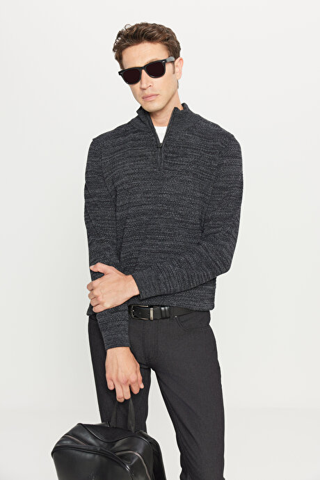 Pamuklu Standart Fit Normal Kesim Bato Yaka Jakarlı Triko Antrasit-Melanj Kazak resmi