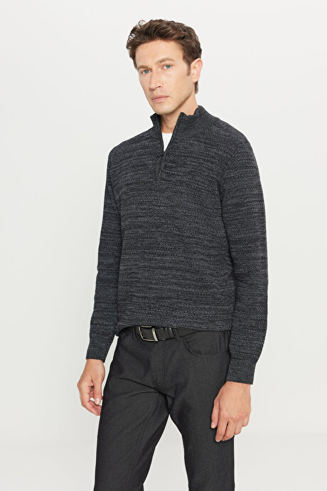 Pamuklu Standart Fit Normal Kesim Bato Yaka Jakarlı Triko Antrasit-Melanj Kazak resmi