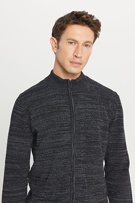 Pamuklu Standart Fit Normal Kesim Dik Yaka Jakarlı Triko Antrasit-Melanj Triko Hırka resmi