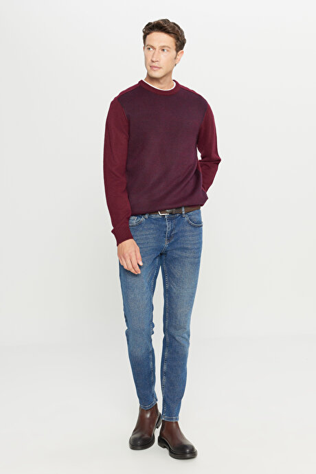 Standart Fit Normal Kesim Bisiklet Yaka Jakarlı Triko Bordo-Lacivert Kazak resmi