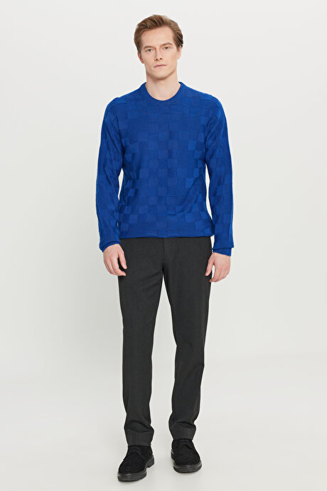 Standart Fit Normal Kesim Bisiklet Yaka Jakarlı Triko Saks Kazak resmi