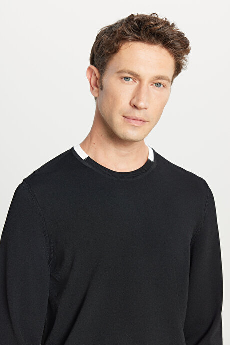 Standart Fit Normal Kesim Bisiklet Yaka Triko Siyah Kazak resmi