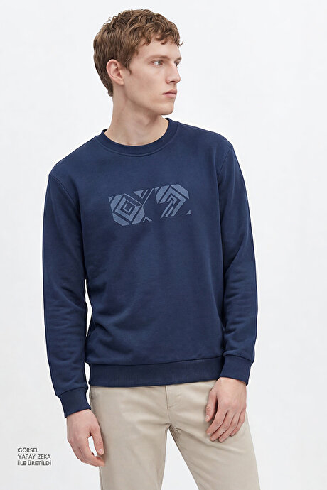 Pamuklu Standart Fit Normal Kesim Bisiklet Yaka Lacivert Sweatshirt resmi