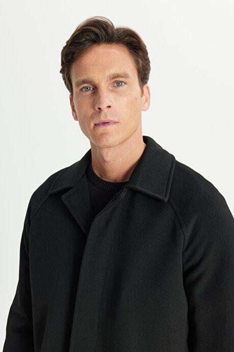 Sıcak Tutan Kaşe Standart Fit Normal Kesim Gömlek Yaka Siyah Palto resmi
