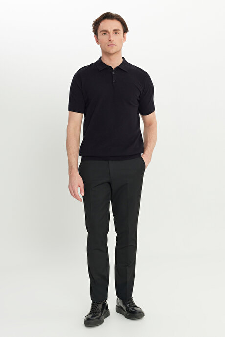 %100 Pamuk Standart Fit Normal Kesim Polo Yaka Jakarlı Triko Siyah Tişört resmi