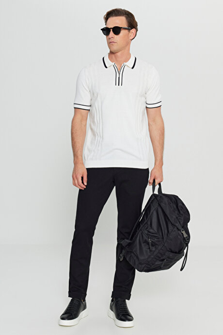 %100 Pamuk Standart Fit Normal Kesim Polo Yaka Jakarlı Triko Beyaz Tişört resmi
