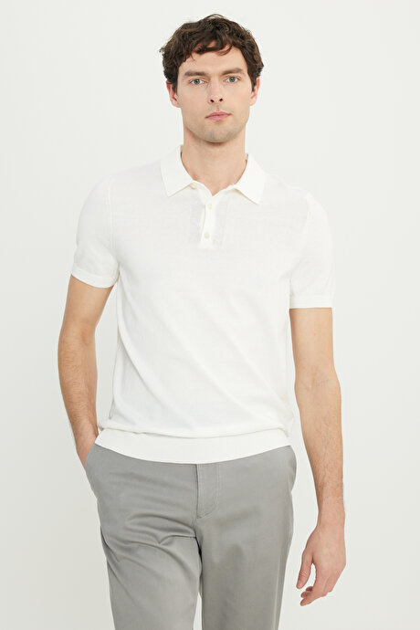 %100 Pamuk Standart Fit Normal Kesim Polo Yaka Triko Ekru Tişört resmi