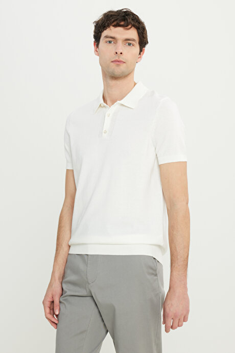 %100 Pamuk Standart Fit Normal Kesim Polo Yaka Triko Ekru Tişört resmi