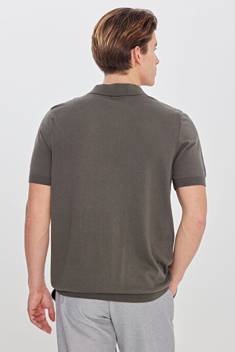 %100 Pamuk Standart Fit Normal Kesim Polo Yaka Triko Haki Tişört resmi