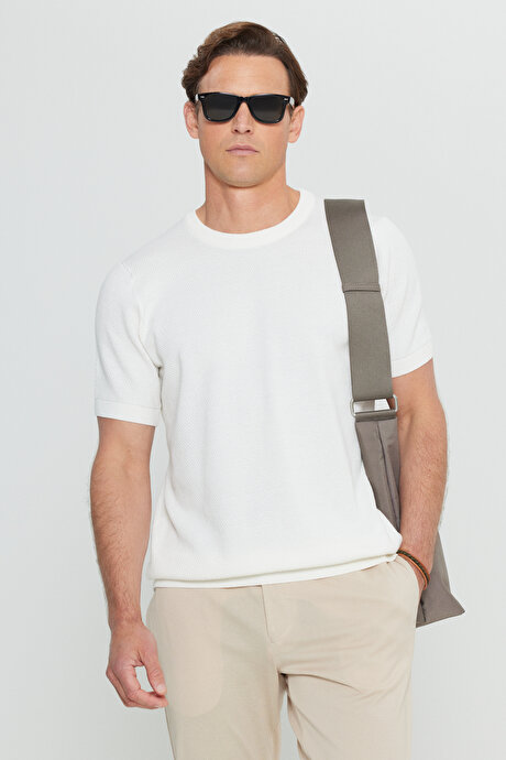 %100 Pamuk Standart Fit Normal Kesim Bisiklet Yaka Triko Ekru Tişört resmi