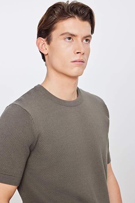 %100 Pamuk Standart Fit Normal Kesim Bisiklet Yaka Triko Haki Tişört resmi