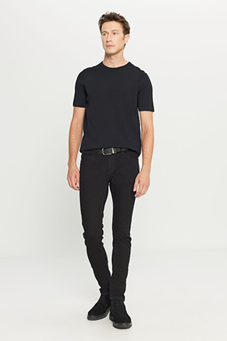 Yumuşak Dokulu Standart Fit Normal Kesim Bisiklet Yaka Triko Siyah Tişört resmi