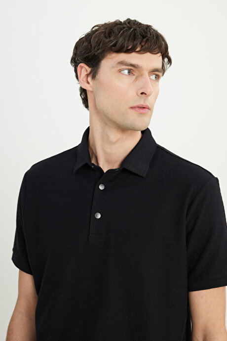 %100 Pamuk Comfort Fit Rahat Kesim Polo Yaka Jakarlı Siyah Tişört resmi