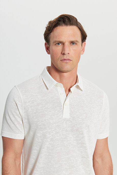 Pamuklu Slim Fit Dar Kesim Polo Yaka Ekru Tişört resmi
