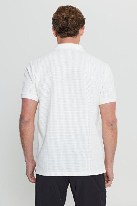Pamuklu Slim Fit Dar Kesim Polo Yaka Jakarlı Esnek Ekru Tişört resmi
