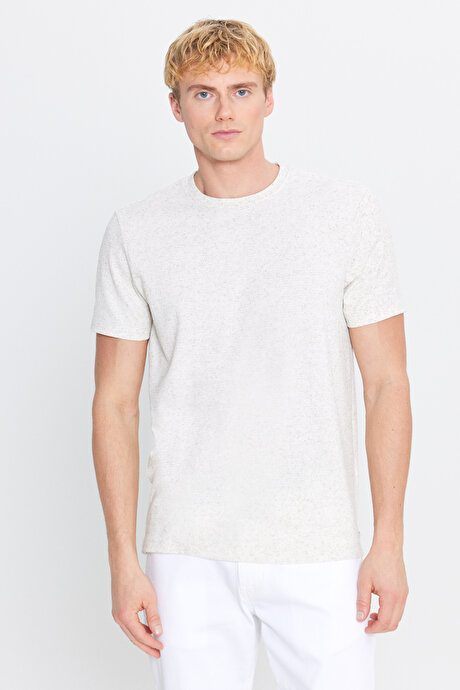 Slim Fit Dar Kesim Bisiklet Yaka Jakarlı Bej Tişört resmi