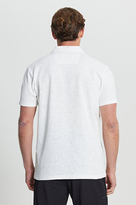 Pamuklu Slim Fit Dar Kesim Polo Yaka Jakarlı Esnek Ekru Tişört resmi