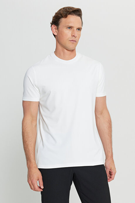 360 Her Yöne Esneyen Slim Fit Dar Kesim Bisiklet Yaka Beyaz Tişört resmi