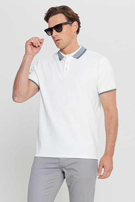 Pamuklu Slim Fit Dar Kesim Polo Yaka Esnek Beyaz Tişört resmi