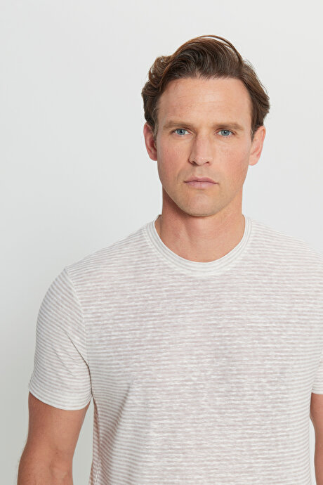 Pamuklu Slim Fit Dar Kesim Bisiklet Yaka Çizgili Beyaz-Bej Tişört resmi