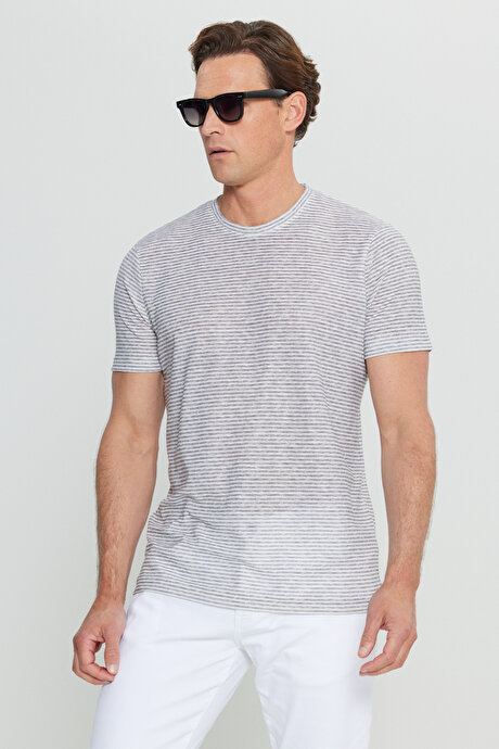Pamuklu Slim Fit Dar Kesim Bisiklet Yaka Çizgili Beyaz-Lacivert Tişört resmi