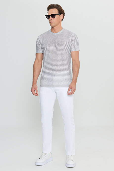 Pamuklu Slim Fit Dar Kesim Bisiklet Yaka Çizgili Beyaz-Lacivert Tişört resmi