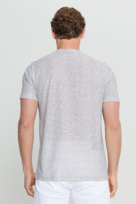 Pamuklu Slim Fit Dar Kesim Bisiklet Yaka Çizgili Beyaz-Lacivert Tişört resmi