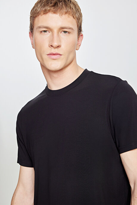 Rayon Kumaş Standart Fit Normal Kesim Bisiklet Yaka Esnek Siyah Tişört resmi