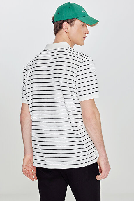 Pamuklu Slim Fit Dar Kesim Polo Yaka Çizgili Beyaz-Siyah Tişört resmi