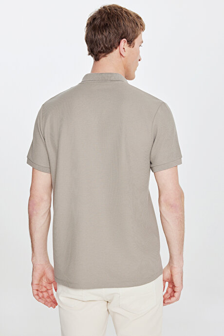 Slim Fit Dar Kesim Polo Yaka Jakarlı Esnek Haki Tişört resmi