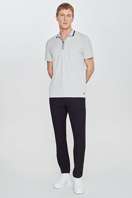 Slim Fit Dar Kesim Polo Yaka Jakarlı Esnek Açık Gri Tişört resmi