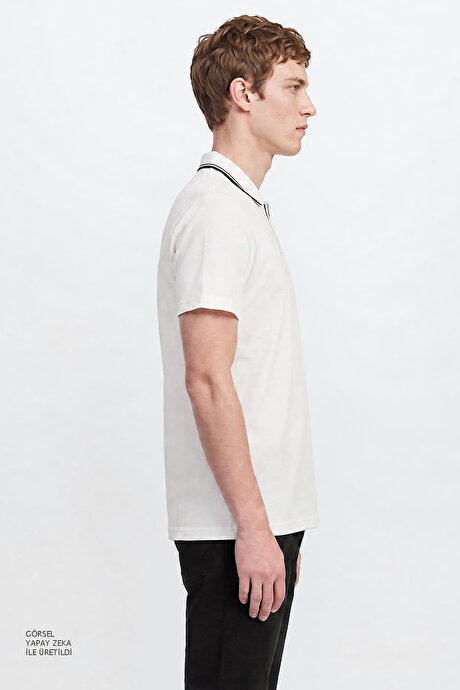 Slim Fit Dar Kesim Polo Yaka Jakarlı Esnek Ekru Tişört resmi