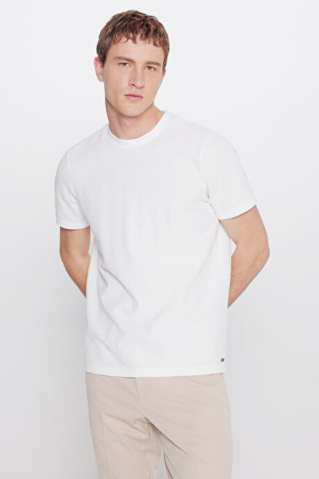 Pamuklu Slim Fit Bisiklet Yaka Jakarlı Esnek Ekru Tişört resmi