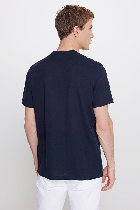 Pamuklu Slim Fit Bisiklet Yaka Jakarlı Esnek Lacivert Tişört resmi