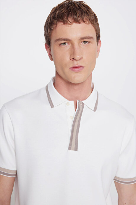 Slim Fit Dar Kesim Polo Yaka Esnek Ekru Tişört resmi